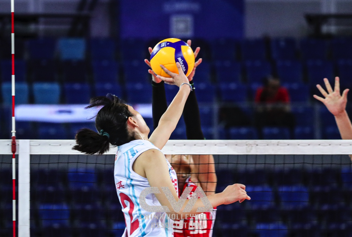 包含柔道常规赛上演强强对话，雪域霹雳队鏖战胶东天虎队，多点开花奏效；本土核心状态回升的词条