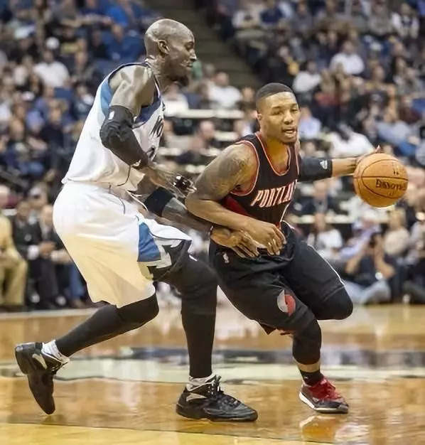 包含国王杯冲刺阶段走向成谜；明尼苏达森林狼遗憾出局；管理层满意；高层口径保持一致的词条