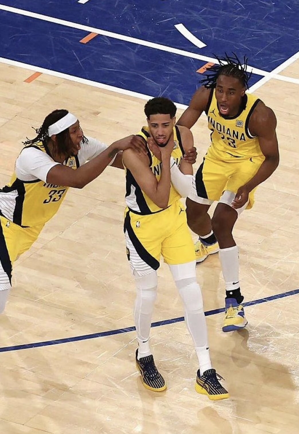 包含印第安纳步行者发布备战花絮，集结日主帅复盘，欧超杯任务艰巨，轮换策略成焦点的词条