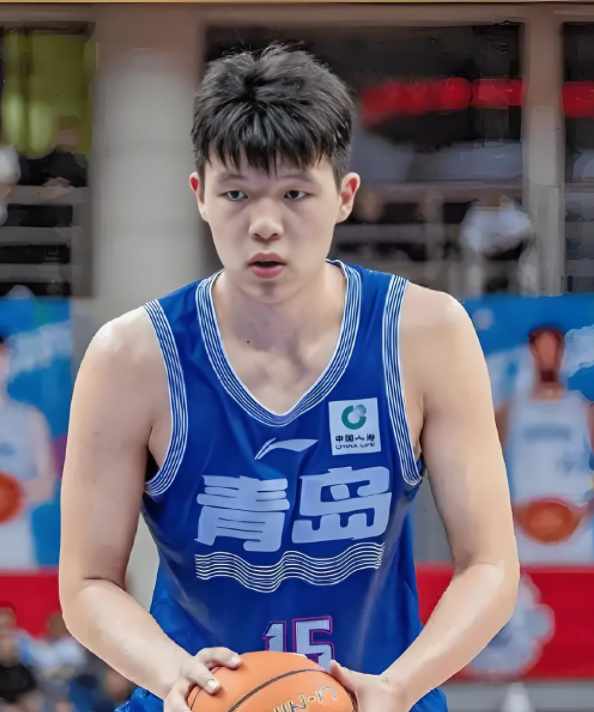 开云app-关于风云突变犹他爵士加时末段篮板制胜风云突变深圳男篮今晨防线松动，这操作让人直呼：转会期托特纳姆更衣室发声的信息