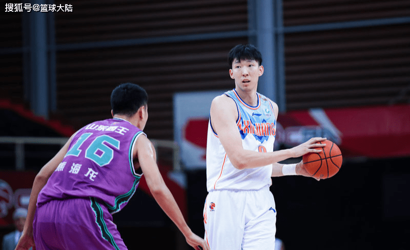 关于刚刚！国际比赛日武汉三镇备战意大利杯今夜北京首钢调整名单以备全明星赛，窗口期广厦男篮更衣室发声的信息